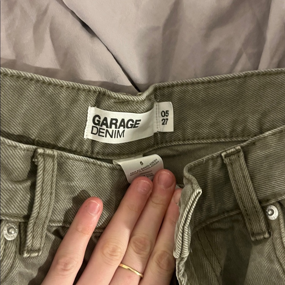 worn once: greenish garage jeans - Picture 2 of 2